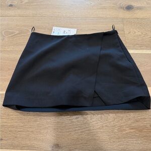 FLAWED-Zara Elegant Black Skirt